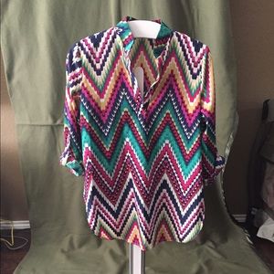 Auditions colorful zig zag design shirt. Size Lrg